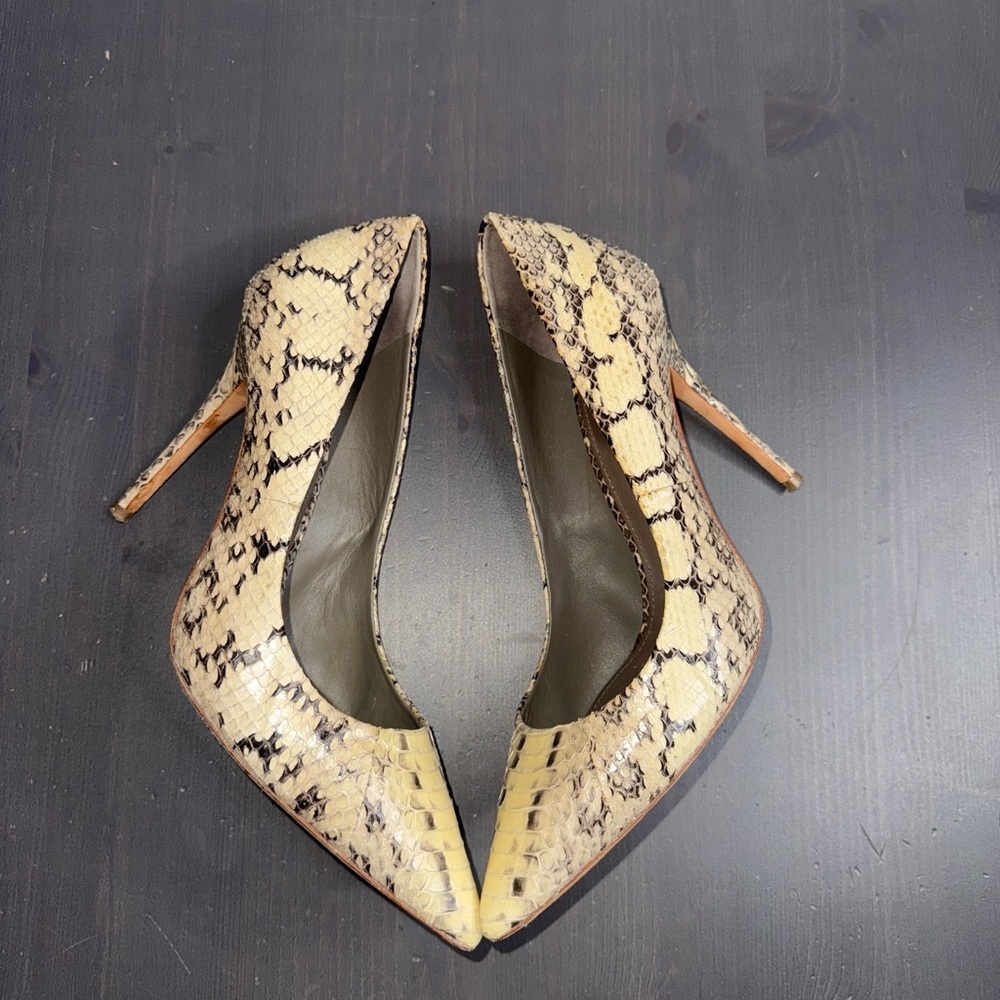 Tory Burch Cecilia Snakeskin Pumps - Picture 4 of 9